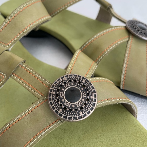 Munro Chloe Avocado Green Leather Low Wedge Comfort Slide Sandals Women’s 8.5N - Picture 7 of 12